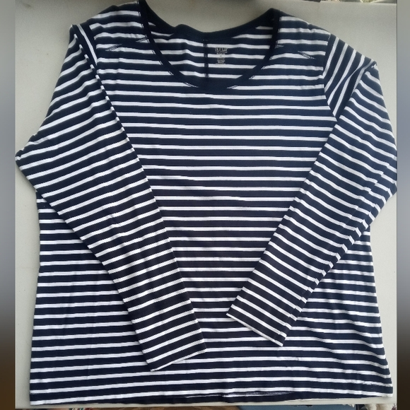 a.n.a Tops - a.n.a Women's Plus Size 3X Navy Blue & White Horizontal Striped Long Sleeve Tee